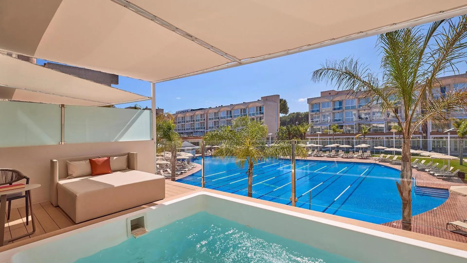 Zafiro Alzinar Mar Adults Only - Refurbished 2025 Apartment Can Picafort  0*, Can Picafort (Mallorca)