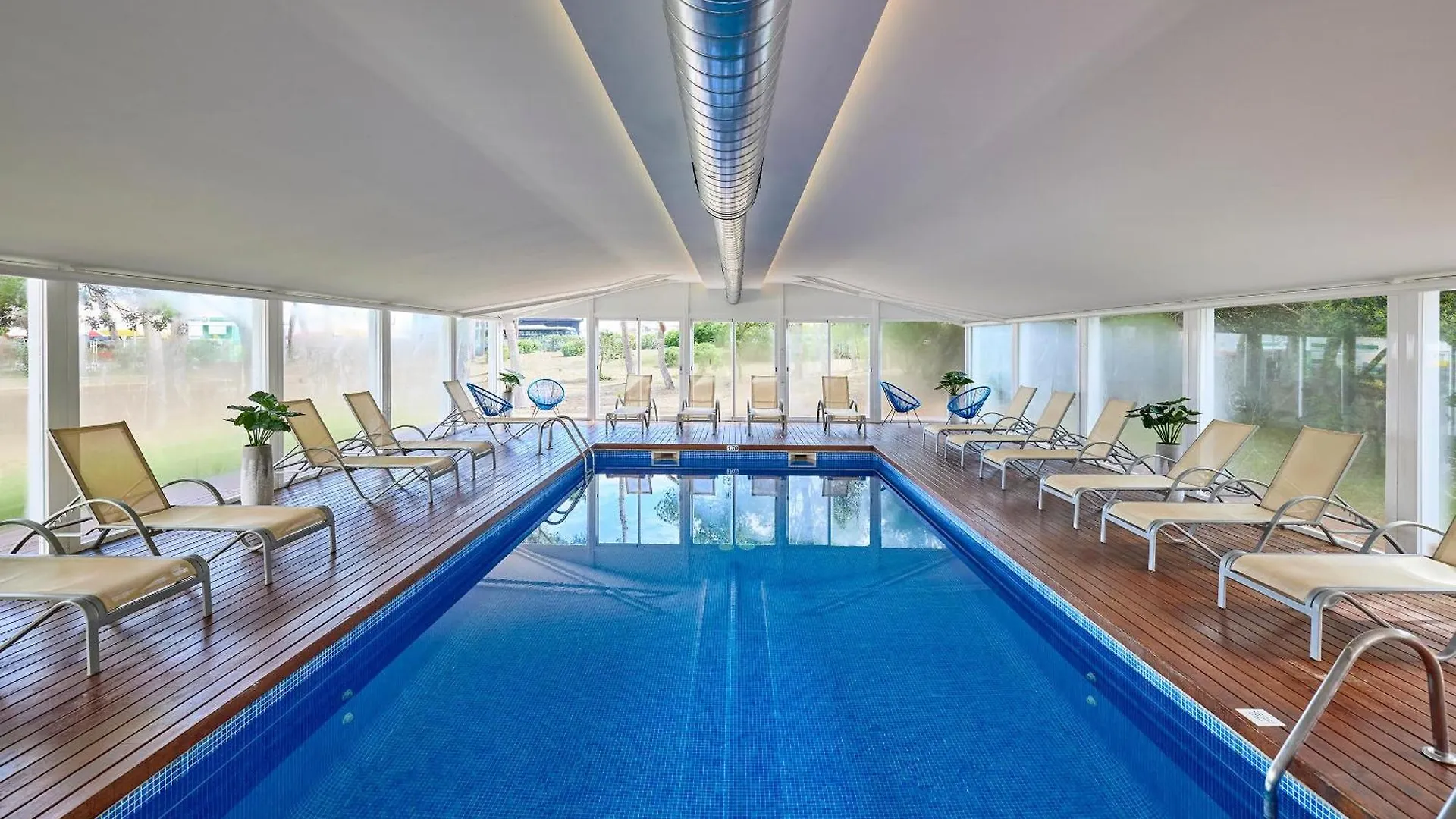 Zafiro Alzinar Mar Adults Only - Refurbished 2025 Apartment Can Picafort  0*, Can Picafort (Mallorca)