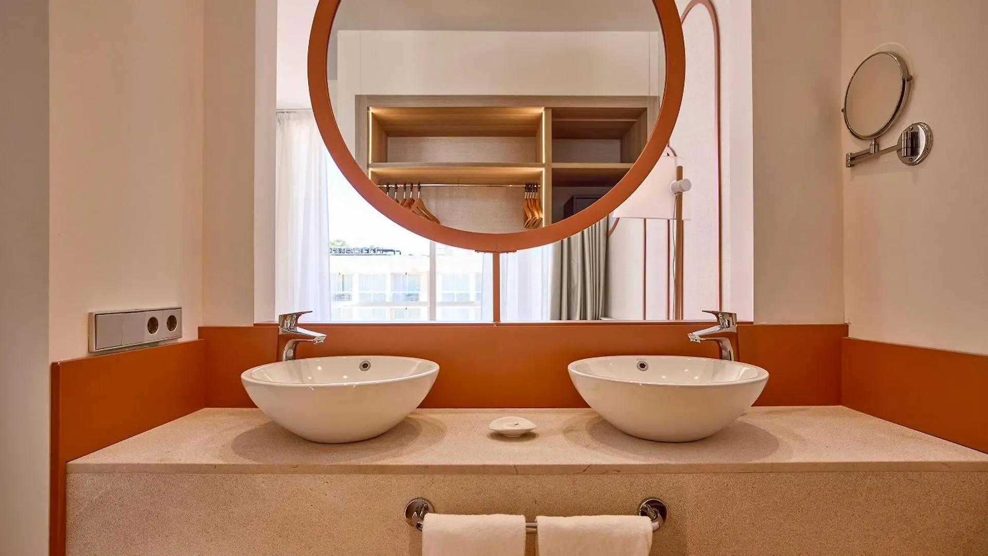 Zafiro Alzinar Mar Adults Only - Refurbished 2025 Apartment Can Picafort  Spain