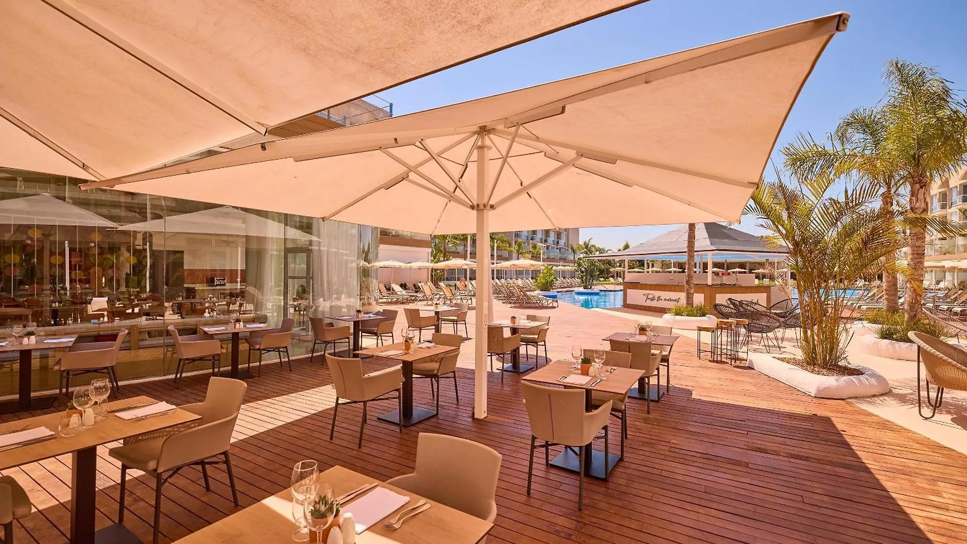 Zafiro Alzinar Mar Adults Only - Refurbished 2025 Apartment Can Picafort  Spain