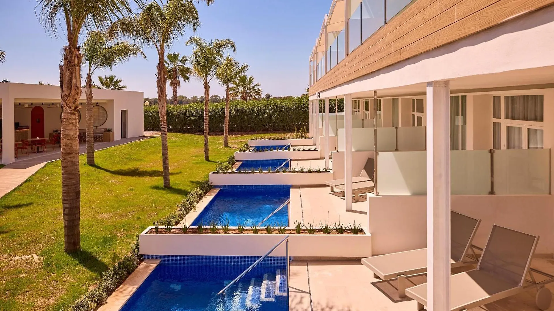 Zafiro Alzinar Mar Adults Only - Refurbished 2025 Apartment Can Picafort  Spain