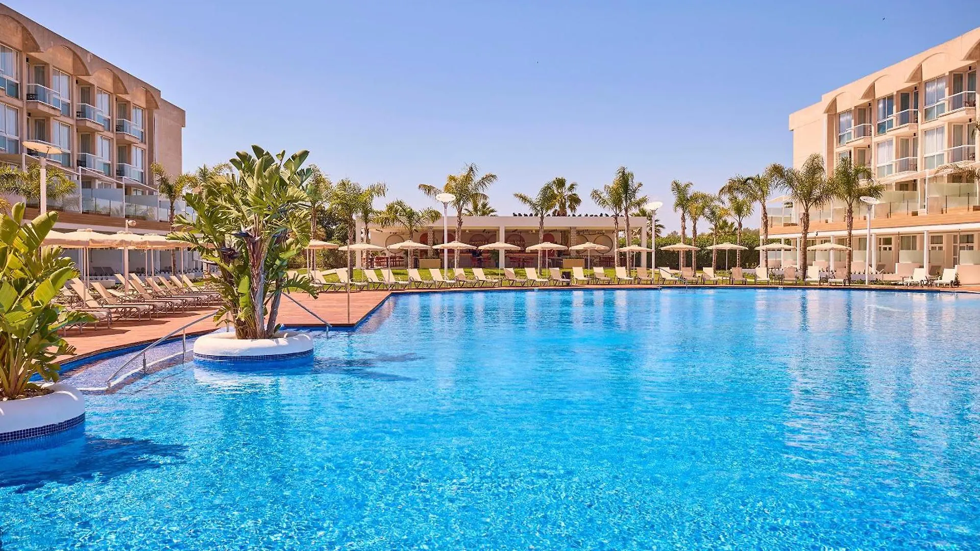 Zafiro Alzinar Mar Adults Only - Refurbished 2025 Apartment Can Picafort  Can Picafort (Mallorca)